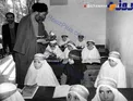بازدید رهبر معظم انقلاب از مدرسه دخترانه در دوران ریاست جمهوری +عکس