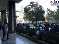 ازدحام مردم برای فروش دلار خانگی در مشهد+عکس
