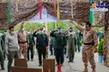 ادای احترام فرمانده کل سپاه به شهدای هوانیروز/عکس
