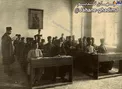 عکسی جالب از معلم و دانش آموزان مدرسه دارالفنون