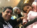 سلفی شاد منوچهر هادی با یکتا ناصر و دخترش