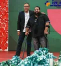 خواننده مشکی پوش مهمان خندوانه می شود!