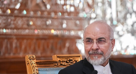 روابط ایران و چین نمونه تعامل دو تمدن بزرگ آسیایی است روابط ایران و چین نمونه تعامل دو تمدن بزرگ آسیایی است