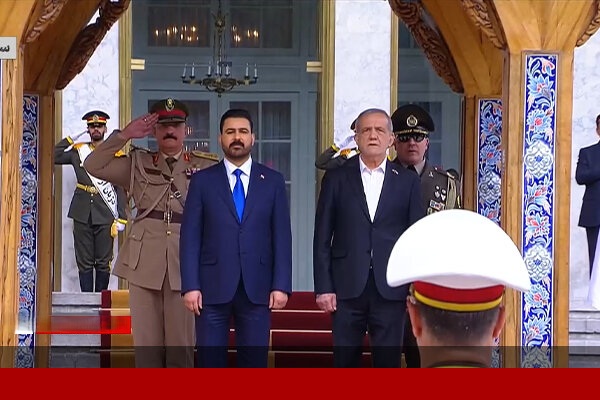 دیدار دوجانبه پزشکیان و نخست وزیر عراق/ تأکید بر تحکیم روابط راهبردی دیدار دوجانبه پزشکیان و نخست وزیر عراق/ تأکید بر تحکیم روابط راهبردی