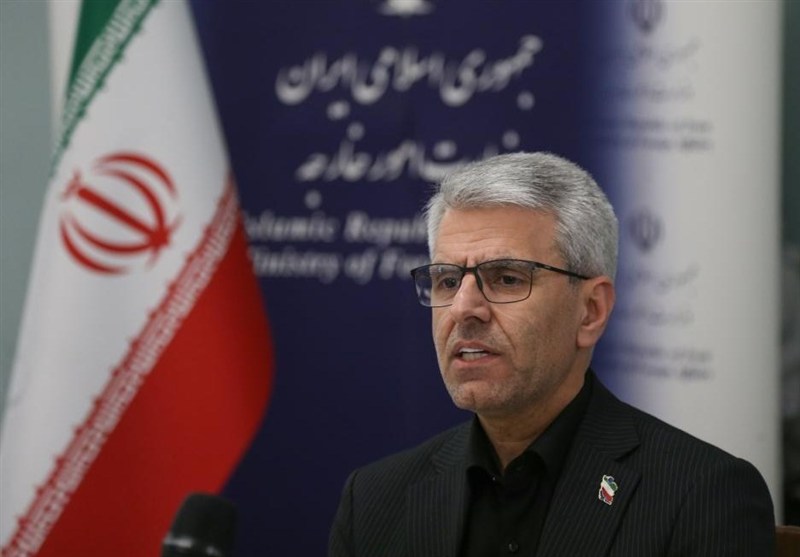 آلمان نمیتواند از جنگ حمایت کرده و خود را معلم اخلاق معرفی کند آلمان نمیتواند از جنگ حمایت کرده و خود را معلم اخلاق معرفی کند