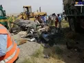 واژگونی کامیون روی خودروی سواری در بوکان/عکس