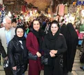 عکسی جالب از خانم بازیگر مشهور در بازار تهران