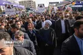حسن روحانی در میان راهپیمایان ۲۲ بهمن+عکس