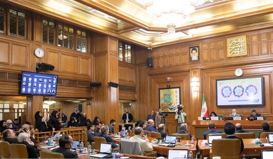 تذکر چمران درباره مینیبوسخوابی در تهران/ شهرداری جلوی دستفروشان را نمیگیرد تذکر چمران درباره مینیبوسخوابی در تهران/ شهرداری جلوی دستفروشان را نمیگیرد