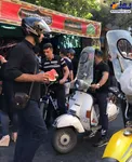 صف طولانی هندوانه نذری/عکس