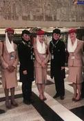 عکس یادگاری مهمانداران زن هواپيمايي ماهان با مهمانداران هواپيمايي امارات+عکس