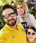 سلفی های یکنواخت خواننده مشهور و همسر دومش+عکس