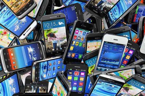 انحصار در واردات تلفن همراه؛ خلأ قانونی یا ضعف نظارت؟ انحصار در واردات تلفن همراه؛ خلأ قانونی یا ضعف نظارت؟