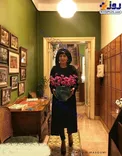 پوشش عجیب و متفاوت خانم بازیگر در خانه ای شیک!+عکس