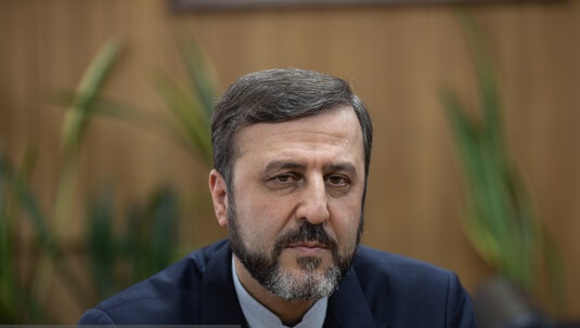 غریب آبادی: هیچ اقدامی علیه ایران نباید بدون پاسخ بماند/پاسخ به تجاوزات، از پیش تعیین شده است