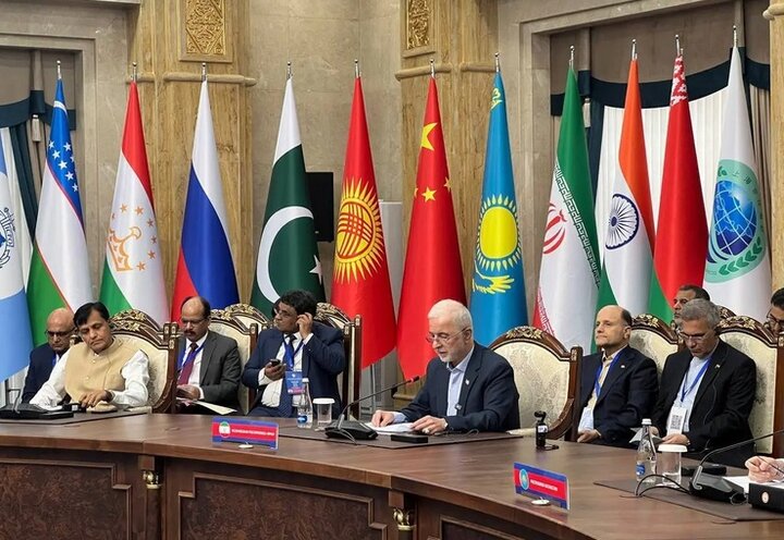 مومنی: امنیت، پیششرط توسعه پایدار است مومنی: امنیت، پیششرط توسعه پایدار است