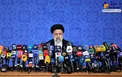 عکسی جالب از تعداد میکروفن ها در نشست خبری رئیسی