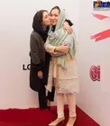عکس عاشقانه نیکی کرمی و بازیگر جوان سینما جلوی دوربین