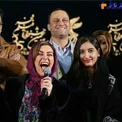 حالت عجیب خانم بازیگر در فرش قرمز جشنواره فیلم فجر + عکس