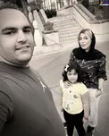 بهداد سلیمی درکنار همسرش و دخترش/عکس