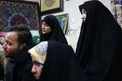 اشک‌های دختر سردار شهید قاسم سلیمانی در فراق پدر +عکس