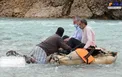 عکس/ قایق سواری معاون اجرایی رئیس جمهور در چهارمحال و بختیاری!