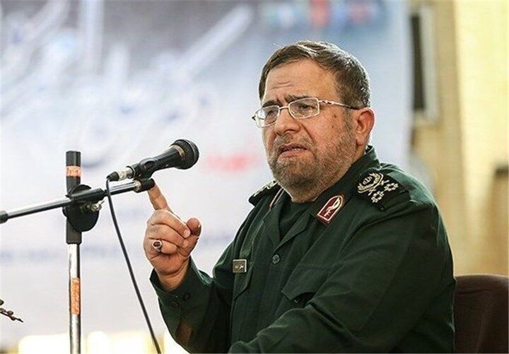 آمریکایی‌ها برای دور ماندن از برد تسلیحات ایران، فاصله خود را از تنگه هرمز افزایش داده‌اند