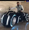 عكس/كشتی گير معروف ايرانی سوار بر موتوری فضايی