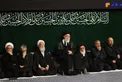 عکس/ رهبر معظم انقلاب در مراسم شام غریبان حضرت اباعبدالله الحسین (ع)