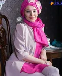لباس و شال عجیب و غریب خانم بازیگر + عکس