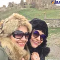 خانم بازیگر مشهور و خواهر مجری اش در سیزده به در + عکس
