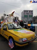 عکس/ تاکسی استکبارستیزی در راهپیمایی ۲۲ بهمن!