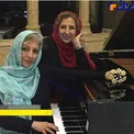 خانم بازیگر و خواهر هنرمندش در حال ساز زدن + عکس