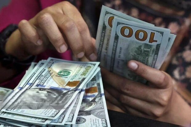 شوک دو میلیارد دلاری به بازار ارز/ تغییر زمین بازی یا تکرار خطا؟