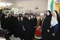 عکس یادگاری بانوان نماینده در کنار مجسمه آیت الله هاشمی