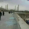 عكس/ خسارت به تخت جمشيد بر اثر وزش شديد باد