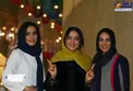 ژست جالب خانم بازیگر در کنار خواهران هنرپیشه+عکس