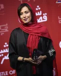 تیپ ساده مهتاب کرامتی در اکران خصوصی قصر شیرین/عکس