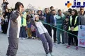 کشیدن 3 خودرو با دندان ، توسط دختر 16 ساله+عکس