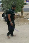 اقدام عجيب يک زائر در پياده روي اربعين /عكس