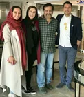 محراب قاسمخانی و همسرش درکنار اشکان خطیبی و همسرش/عکس